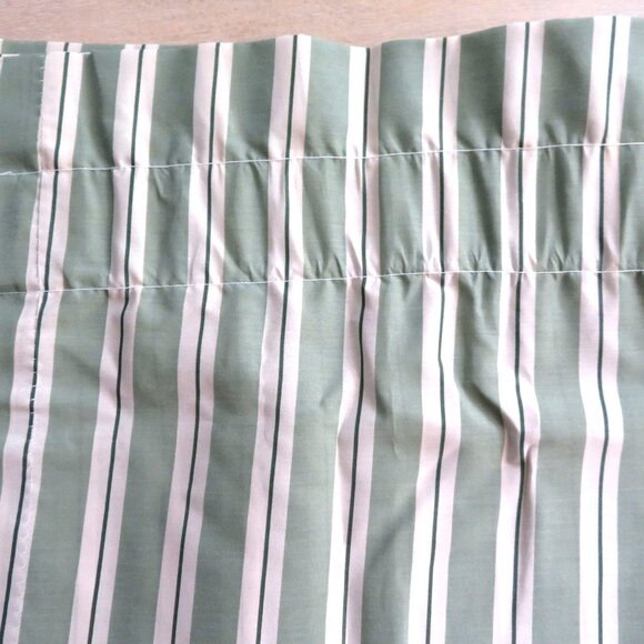 Vintage Springs Blouson Valance Beige Green Stripe 18" x 84" Country - Picture 2 of 8